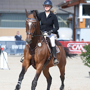 🔥 Alina Hertwig triumphiert in Boll! 🔥