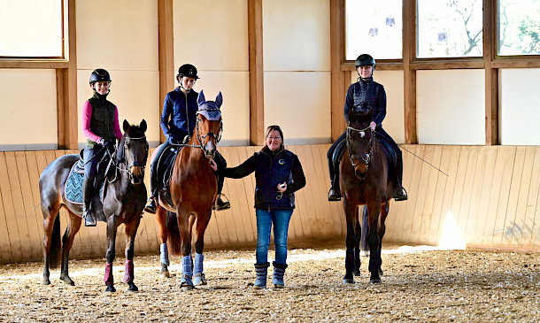 🌟Erfolgreich nachgeholt: Jugendförderlehrgang Dressur mit Sabine Mattiske & Katharina Briegel