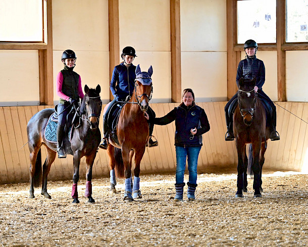 Erfolgreich nachgeholt: Jugendförderlehrgang Dressur mit Sabine Mattiske & Katharina Briegel
