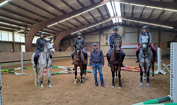 🌟Qualifizierter Springlehrgang mit Günter Keller beim RFV Tettnang